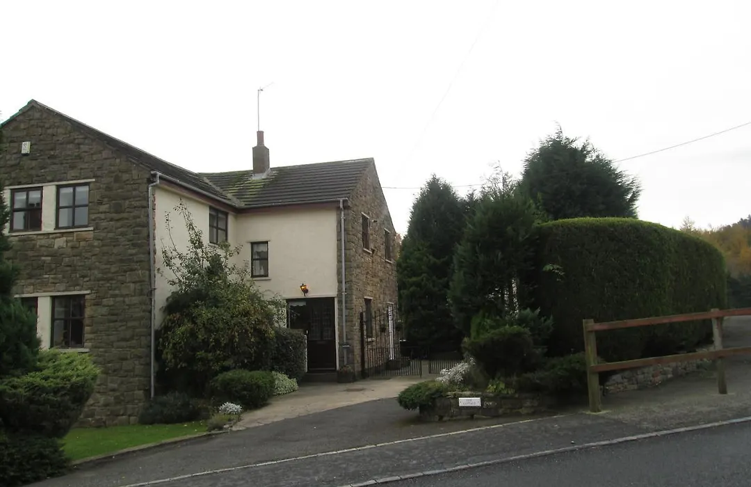 Oak Cottage-1