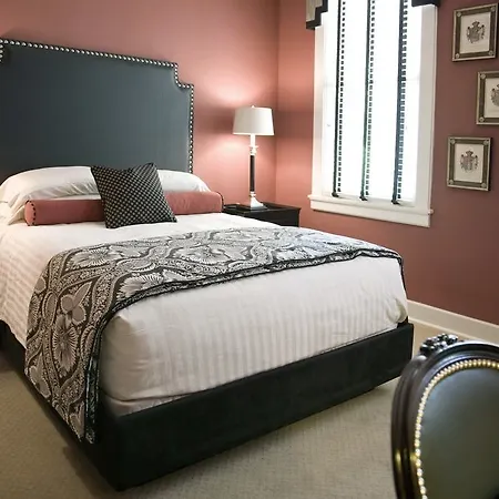 The King'S Daughters Inn-2